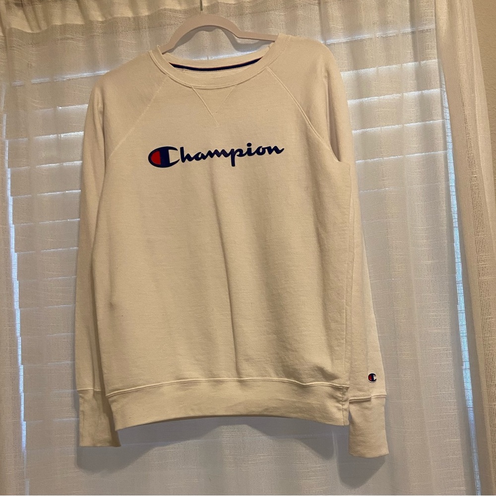 Champion Women’s sweatshirt